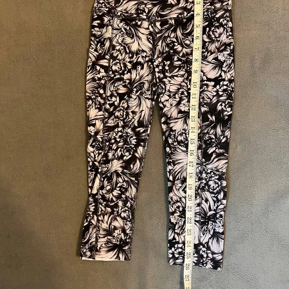 Lululemon High Rise Crop Leggings Sz 4 Black White Floral Pockets Athleisure Gym